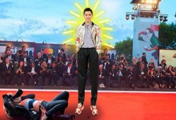 八卦明星爆料男博主视频,揭秘娱乐圈幕后真相