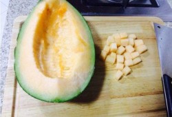 吃哈密瓜网红鹅,一场视觉与味蕾的双重盛宴